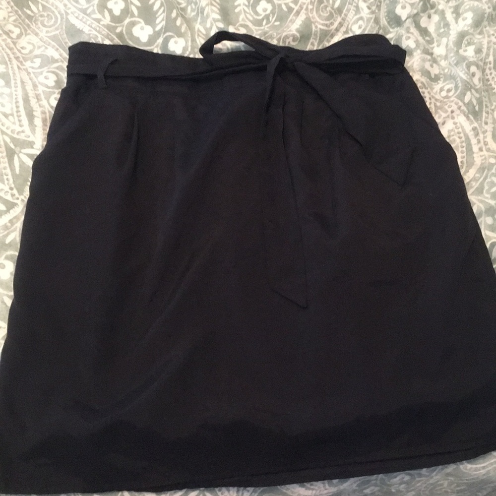 Belted Elasticated Navy Skirt with Pockets